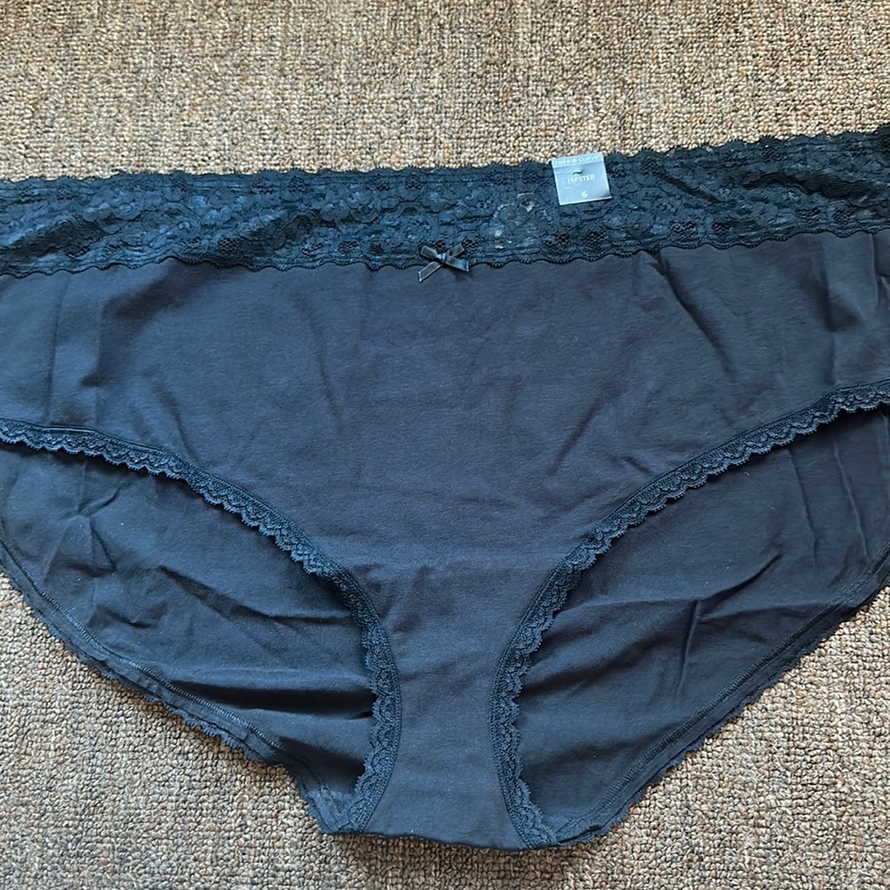 TORRID CURVE COLLECTION HIPSTER PANTY: BLACK W/BLACK LACE: NWT: SZ 6